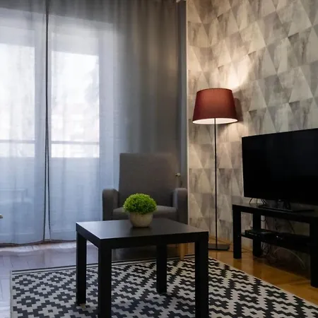 Central Fenix Apartment - Free Private Parking-Fast Wi-Fi Novi Sad Exterior photo