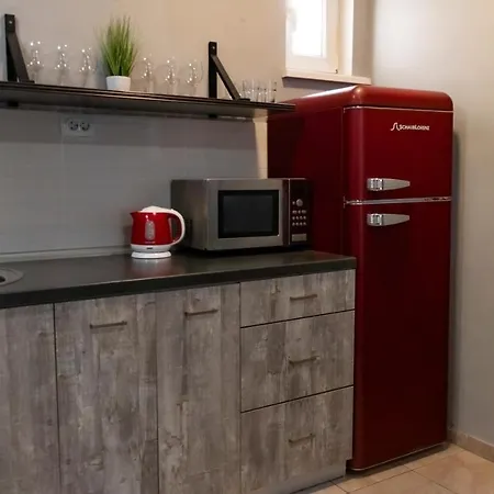Central Fenix Apartment - Free Private Parking-Fast Wi-Fi Novi Sad Exterior photo